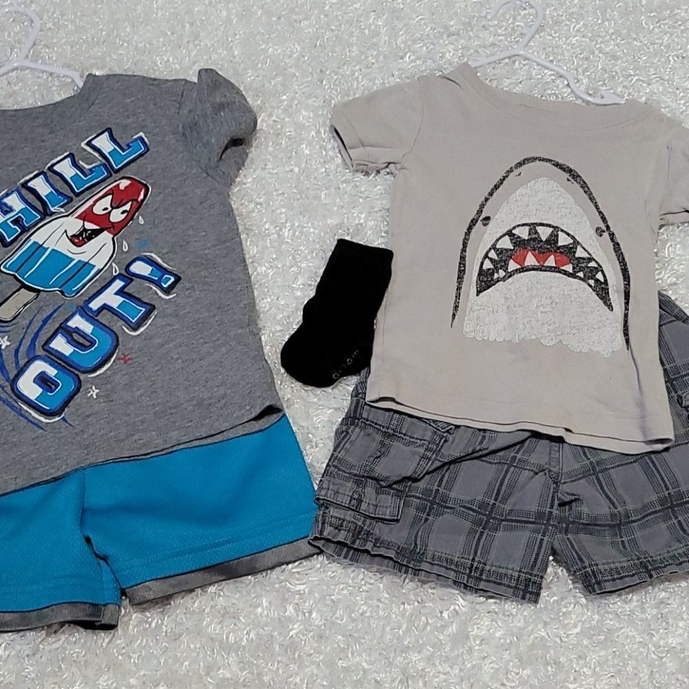 Bundle of short sets 18mth